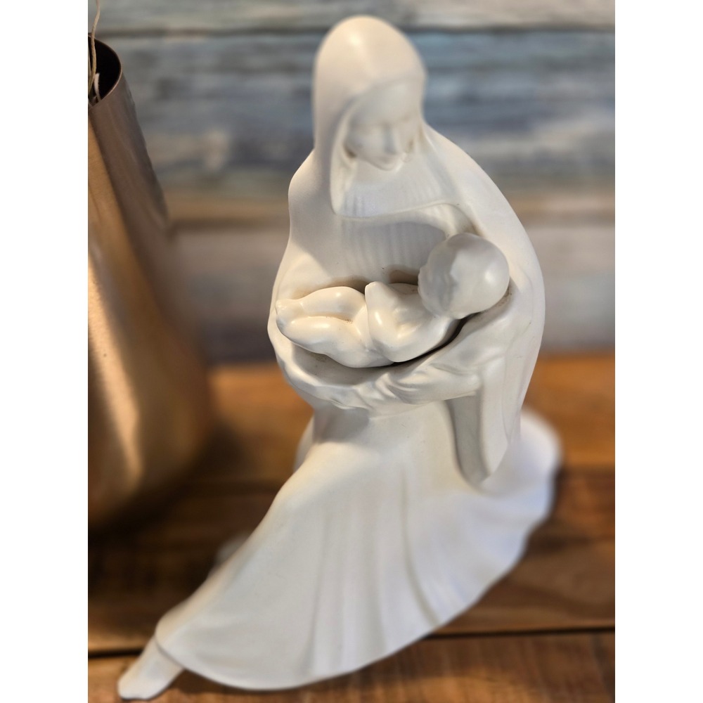 Vintage Ceramic Madonna and Child Figurine Matte White Religious Art - Picture 4 of 10